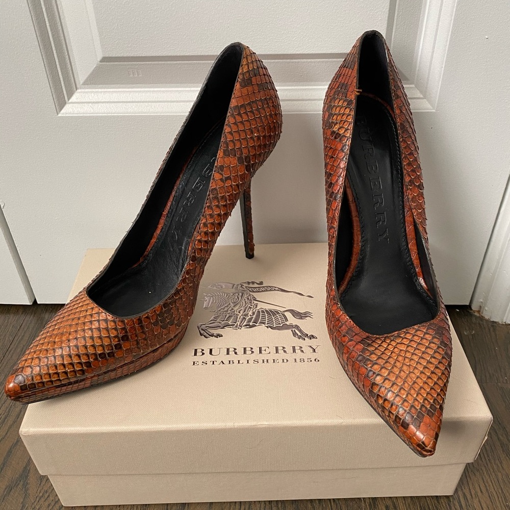 Burberry heels